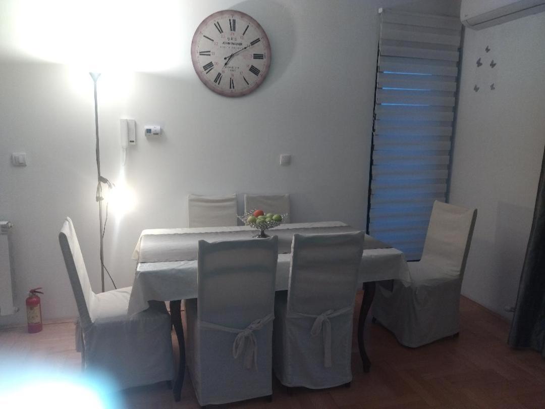 Apartman Gana Altina Lux Belgrado Buitenkant foto